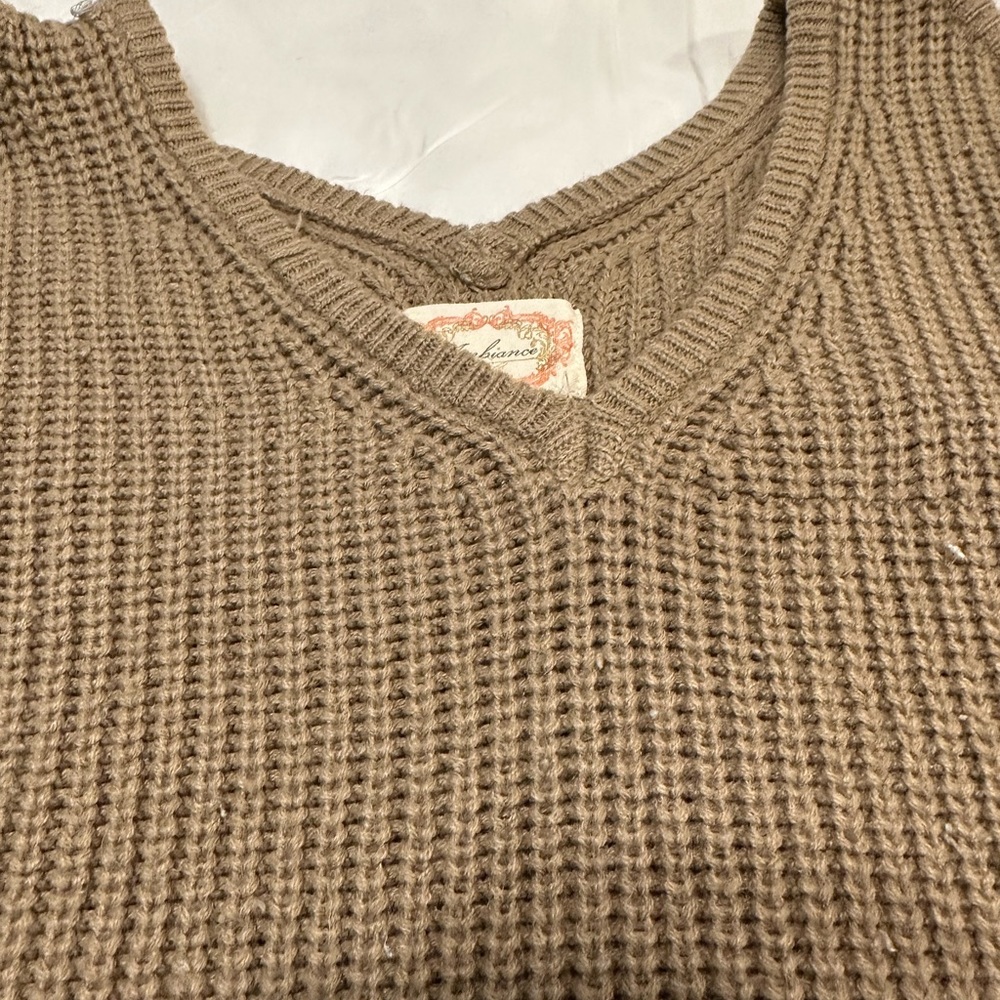 Sweater - Picture 3 of 4